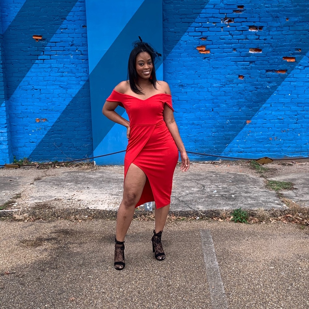 Midi dress with slit